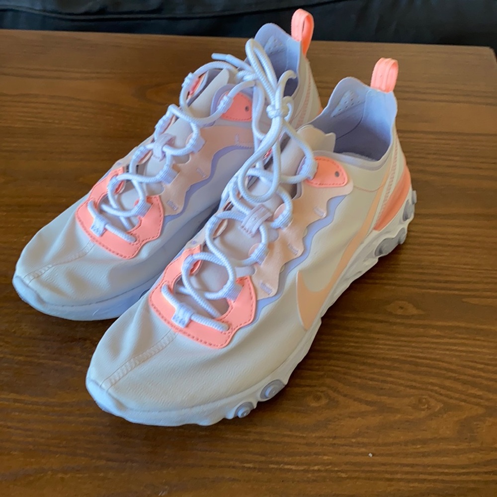 Nike react!